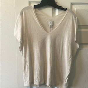 NWT NIC+ZOE  V-Neck Top. Size L. Color Pale Sisal (light tan)